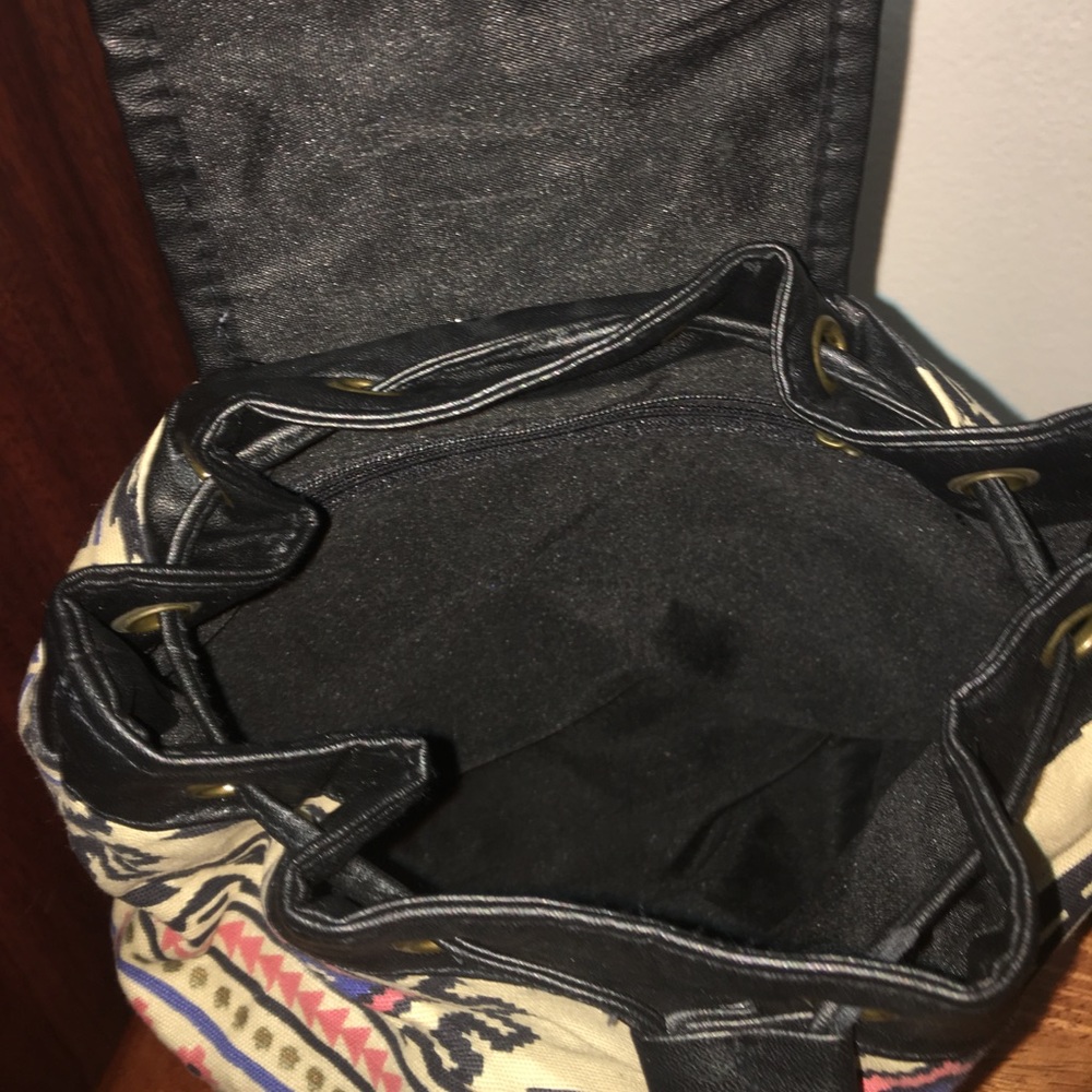 Small Patterned Bookbag - image 4